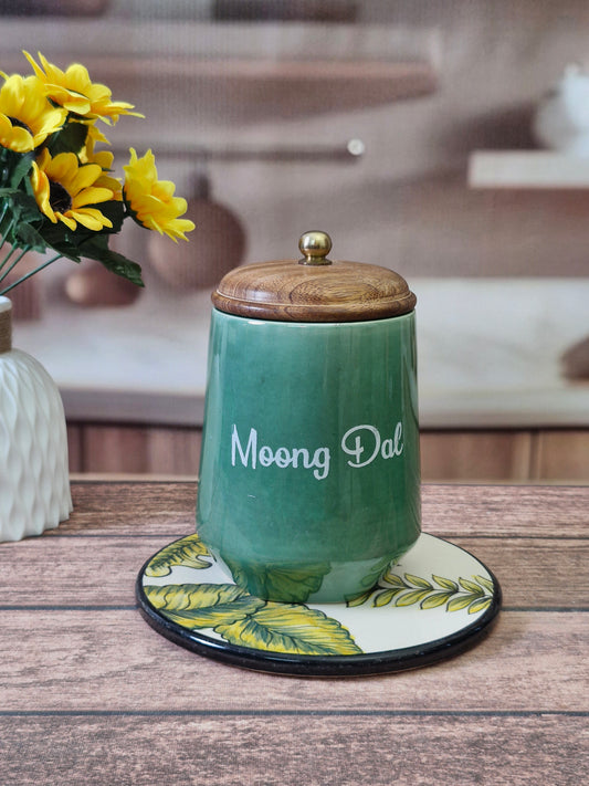 The Evergreen Pantry Dal & Pulse Airtight Ceramic Container (1kg) with wooden Lid