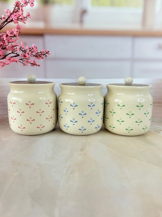Daisy Flower Colour Sweet Home Airtight Matka Solid Ceremic Canisters (500ml)