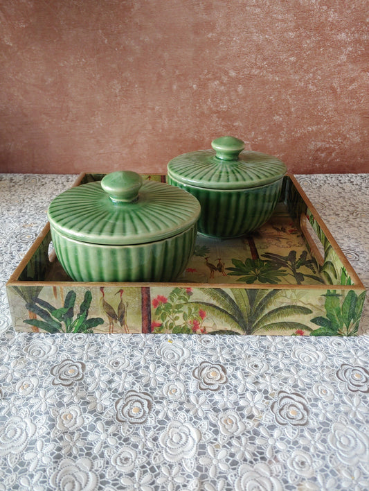 Seafoa Swirl Green ceramic Nesting Bowls With Tray