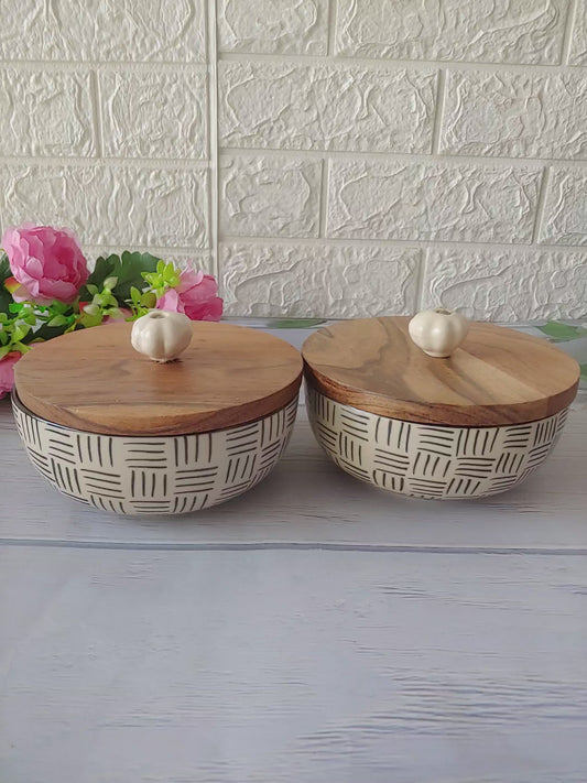 Ceramic Black Round Geometric Set of 2  Small Bowls with lid