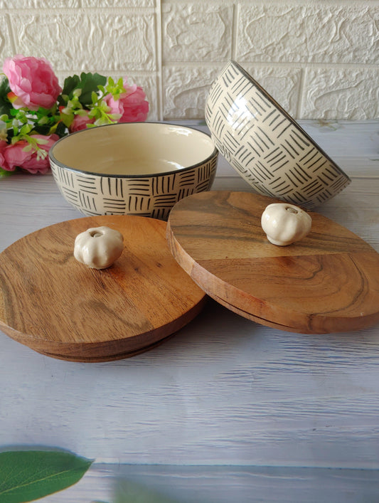 Ceramic Black Round Geometric Set of 2 Small Bowls with lid