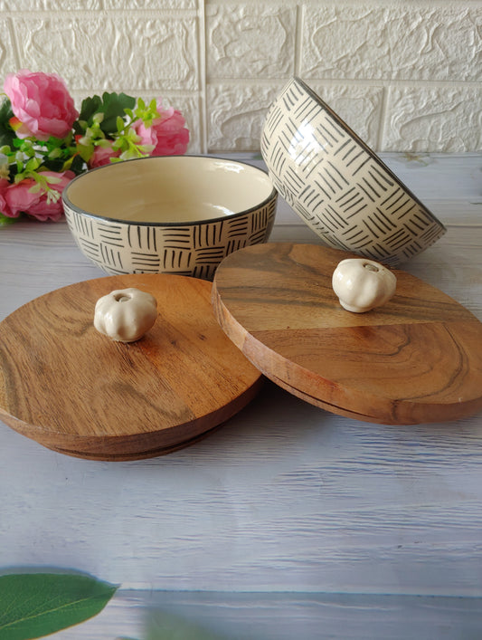 Ceramic Black Round Geometric Set of 2  Small Bowls with lid