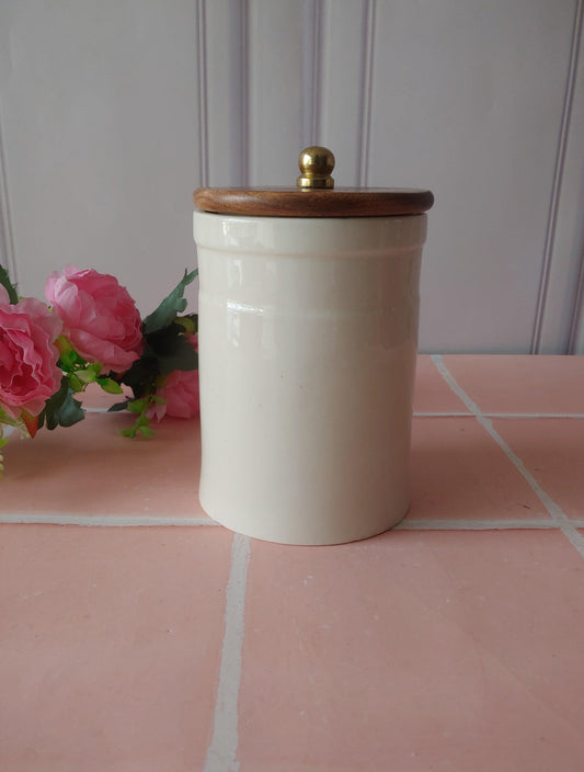 Rosebud Ivory Airtight Ceramic Jar (1kg) Holds Spices and cookie