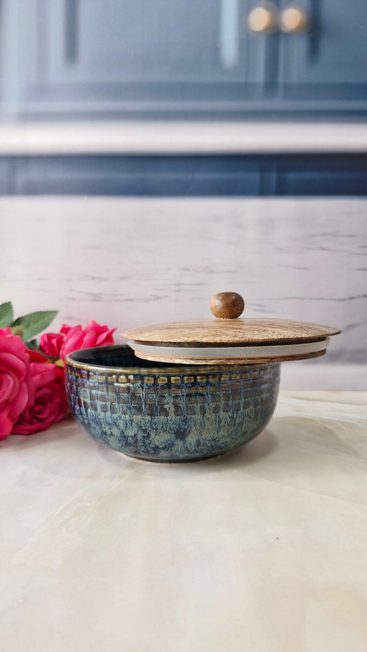 Ocean Sea Deep Ceramic airtight  Bowl with Wooden  lid 800ml