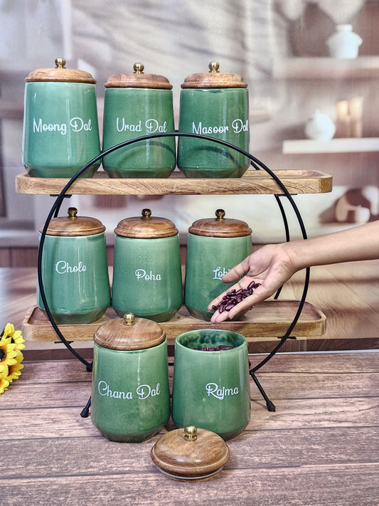 The Evergreen Pantry Dal & Pulse Airtight Ceramic Container (1kg) with wooden Lid