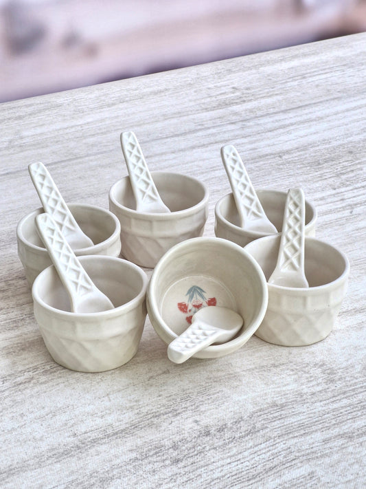 The Sweet Diamond Ceramic Ice Cream Serving Cups with spoon 180ml