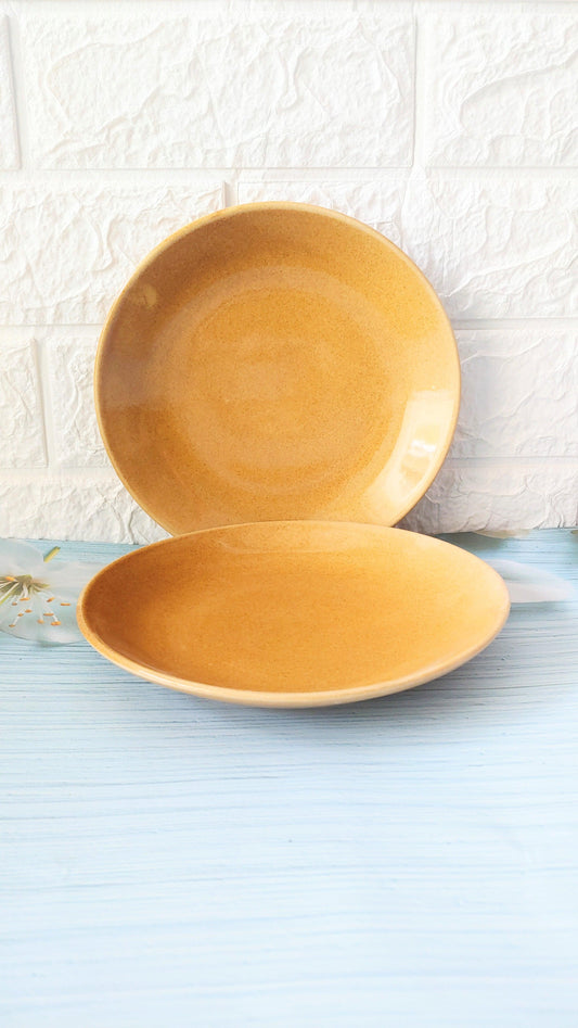 Radiant Yellow Quarter Plate set of 2