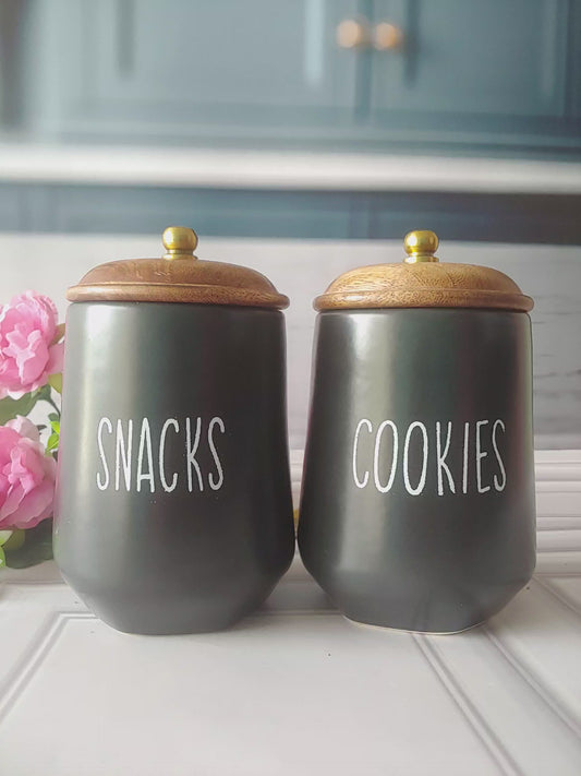 Cookie and Snack Retreat  Corner with wooden lid 800ml