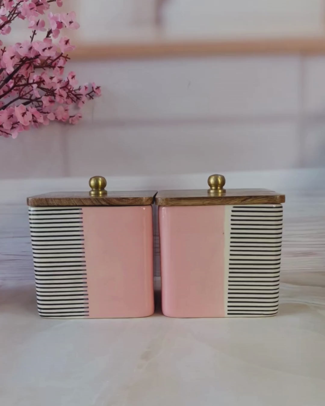 Pink and line Beauties  Collection Ceramic Airtight Containers with Wooden Lid