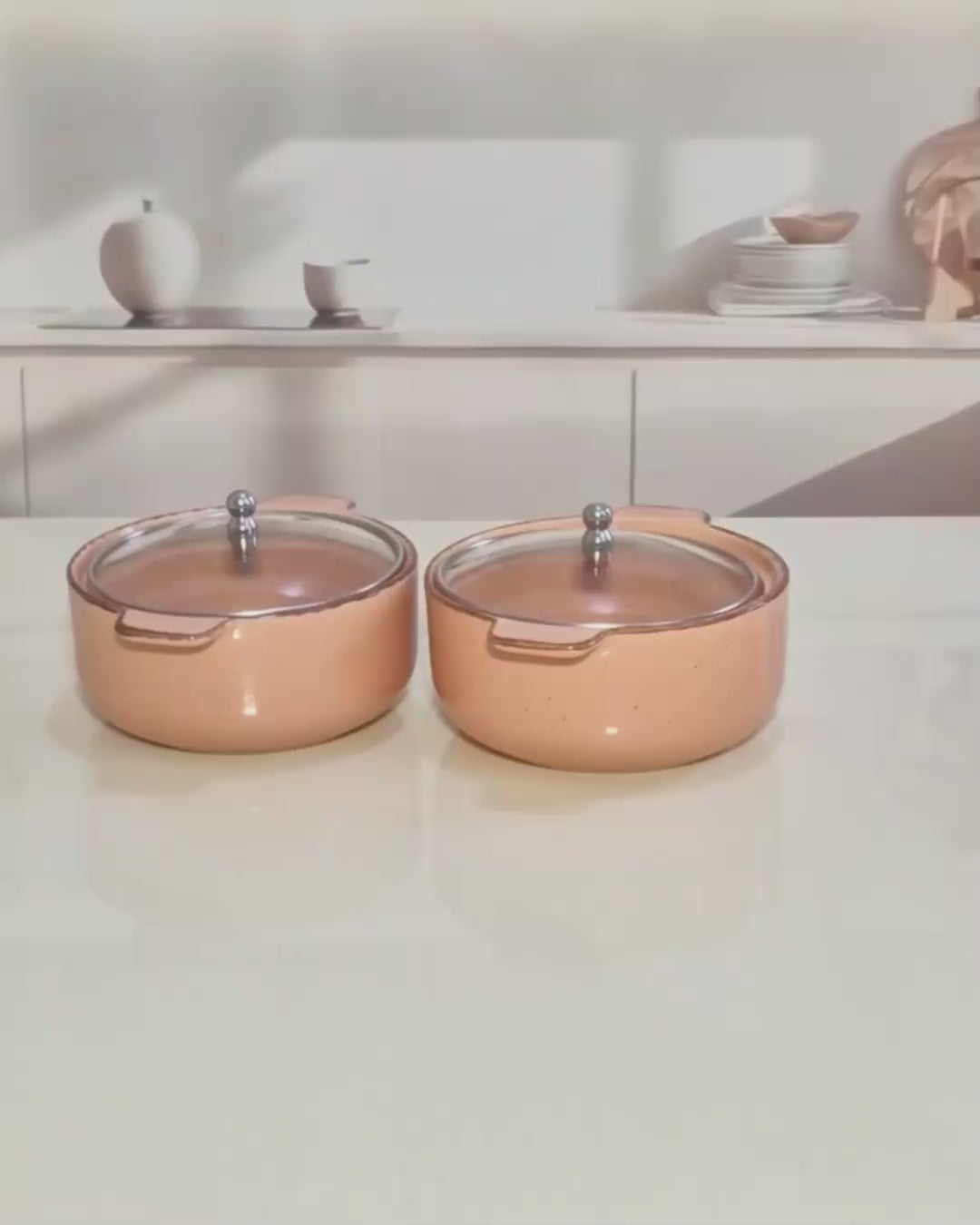 Blush Speckled Ceramic Serving Bowl with Glass Lid – 800ml