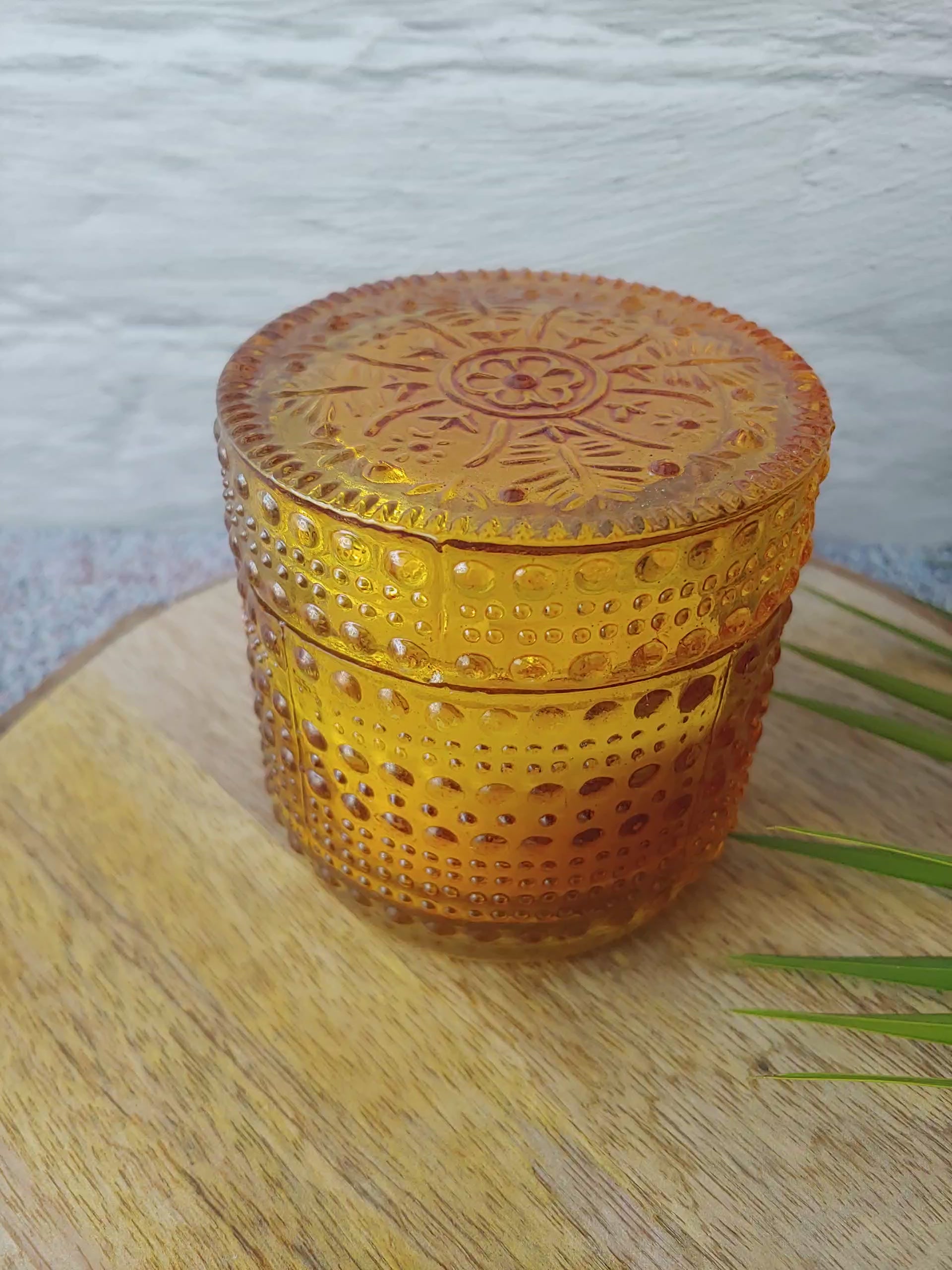 Golden Sandalwood Candle soy scented candle single with decorative Jar