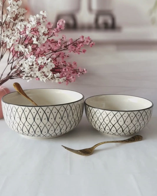 Black Geometric Beauty Handpainted Ceramic Round Dining Bowls