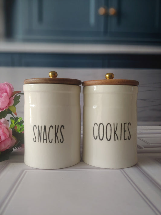 Sweet Life Cookie and Snack Charmer with wooden lid 800ml