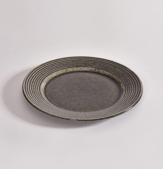 Basalt Dinner Plate - Grey Pottery